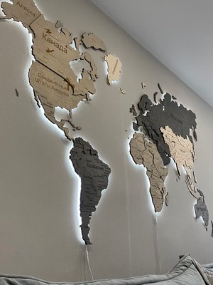 карта мира из дерева