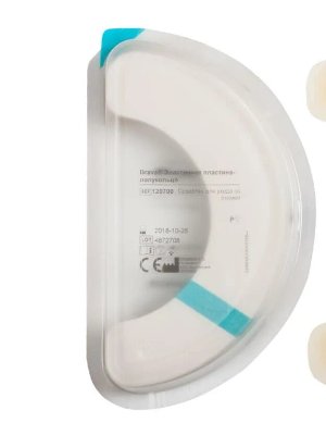 Эластичная пластина-полукольцо Coloplast Brava арт 120700 для фиксации калоприемника в блистерной упаковке, уход за колостомой и илеостомой, уход за уростомой, фиксация адгезивной пластины, предотвращение отклеивания краев, защита кожи вокруг стомы от мацерации, герметизация калоприемника при активных движениях, адаптация под изгибы тела и складки кожи, продление срока ношения калоприемника, безболезненное удаление пластыря