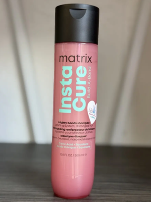 Шампунь для поврежденных Matrix Insta Cure Build-A-Bond 300 мл
